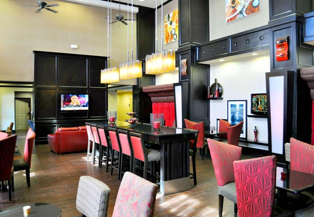 Hampton Inn & Suites Bay City Ristorante foto